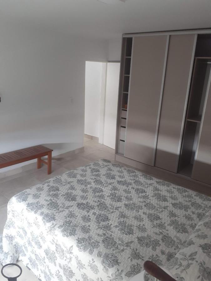 Casa Alem, Amplia Y Confortable.