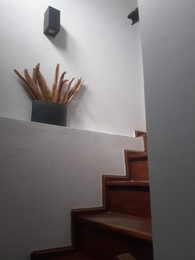 Casa Alem, Amplia Y Confortable. *